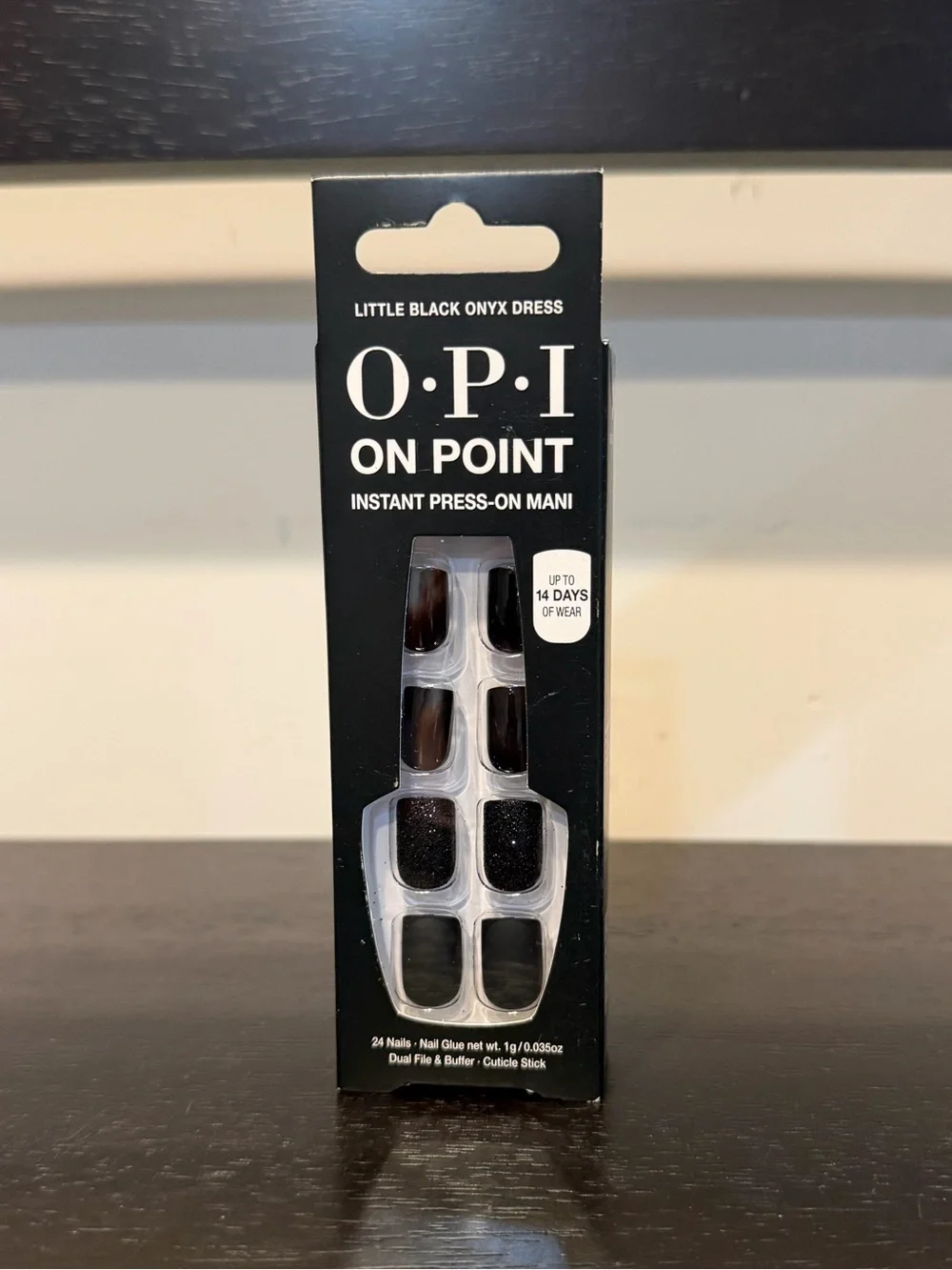 OPI On Point Press-On Mani in Little Black Onyx Dress